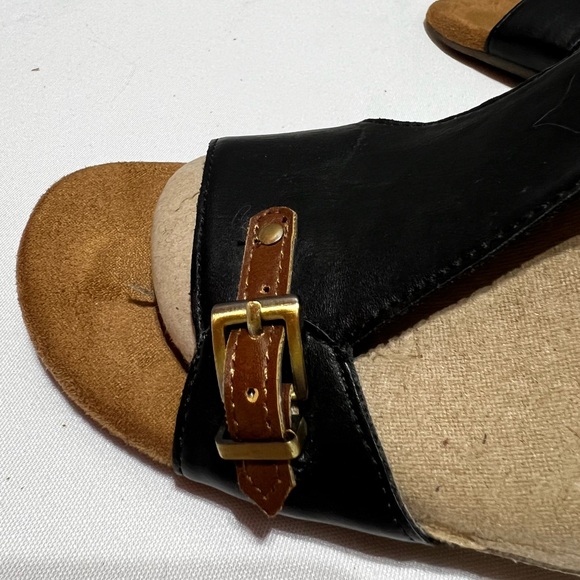 NWOT Aerosoles strappy Sandal - Picture 8 of 8